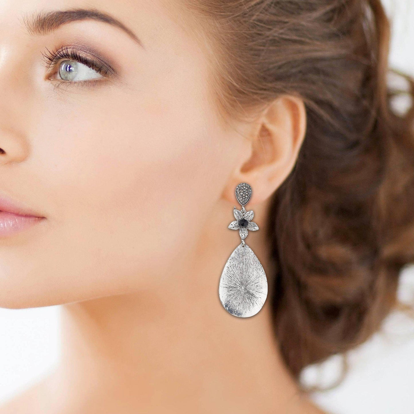Designer Oval Shape Party Wear Earrings-Earrings-ONESKYSHOP